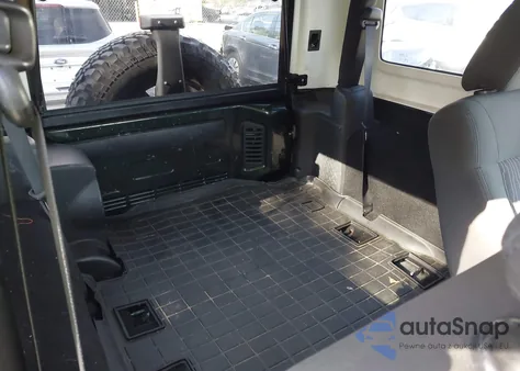 2011 Jeep Wrangler Rubicon from USA, damaged, VIN 1J4BA6D16BL501644